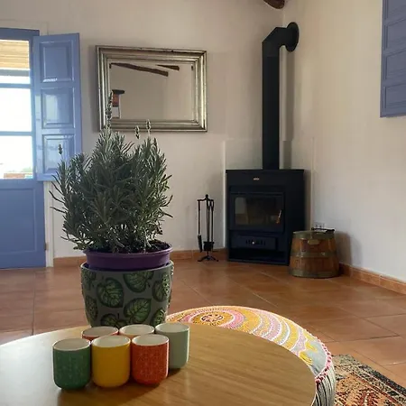 Casita Zayas - *